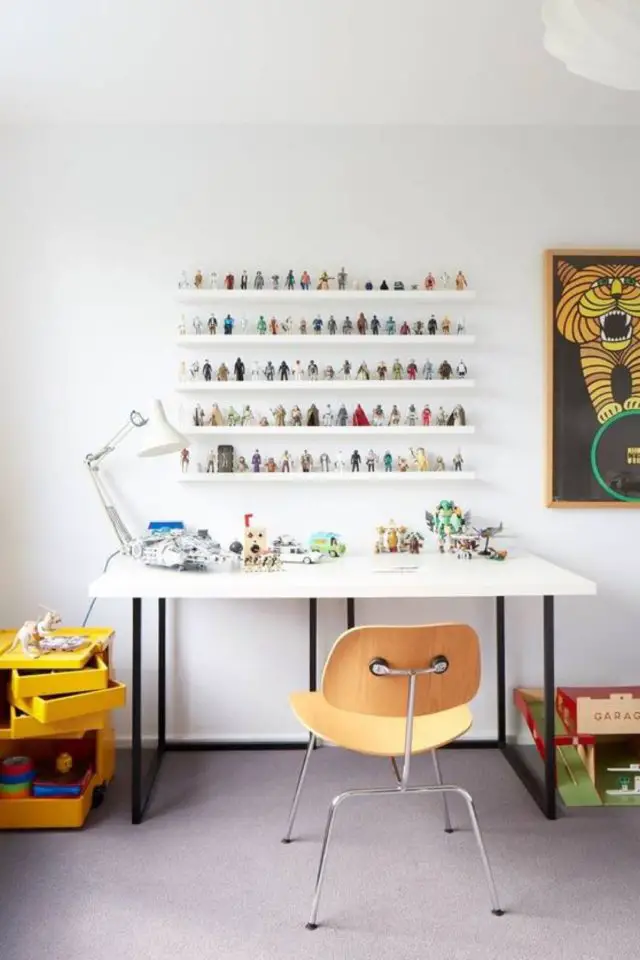 deco amenagement chambre enfant conseils petit bureau blanc avec étagères murales