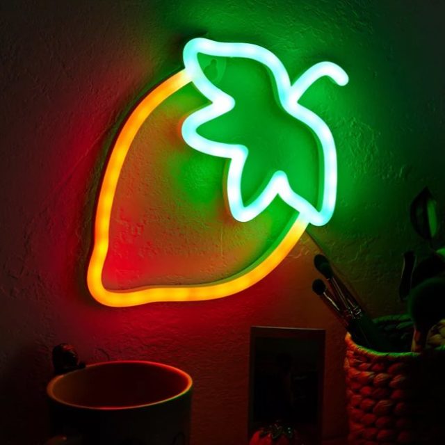 deco funky neon pas cher Mini lampe néon LED en forme de fraise