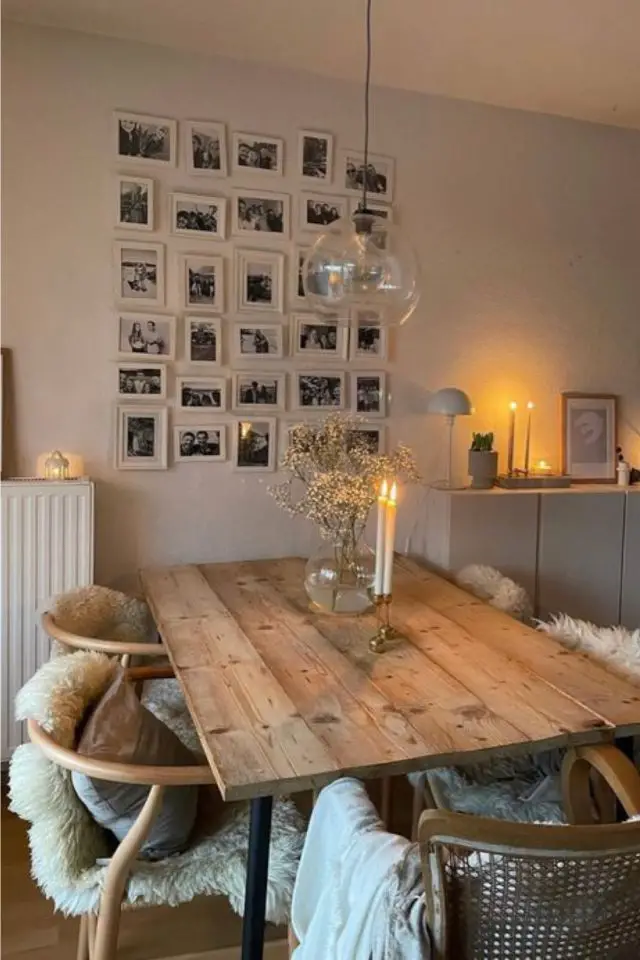 deco hygge caracteristiques salle à mange bois table ancienne galette de chaise fausse fourrure bougies