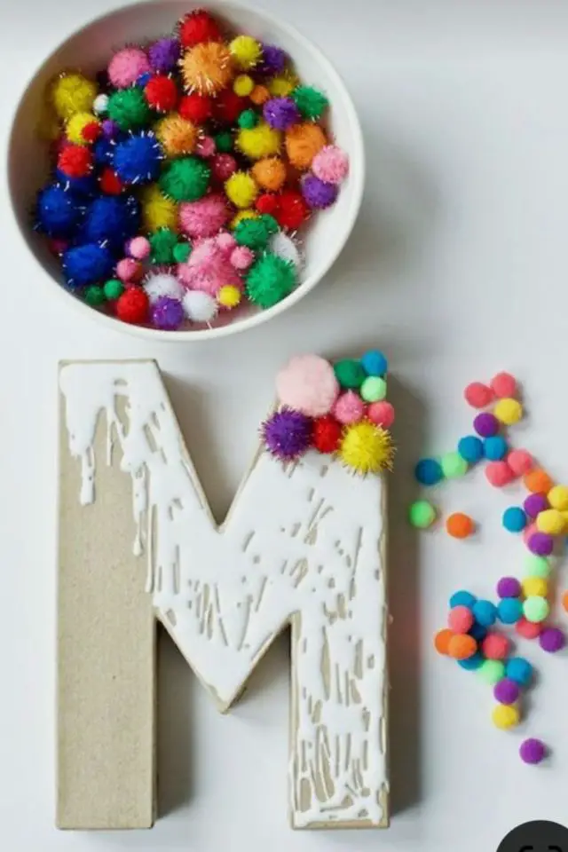 decoration nouvel an funky exemple bricolage collage à faire soi même lettre couleur