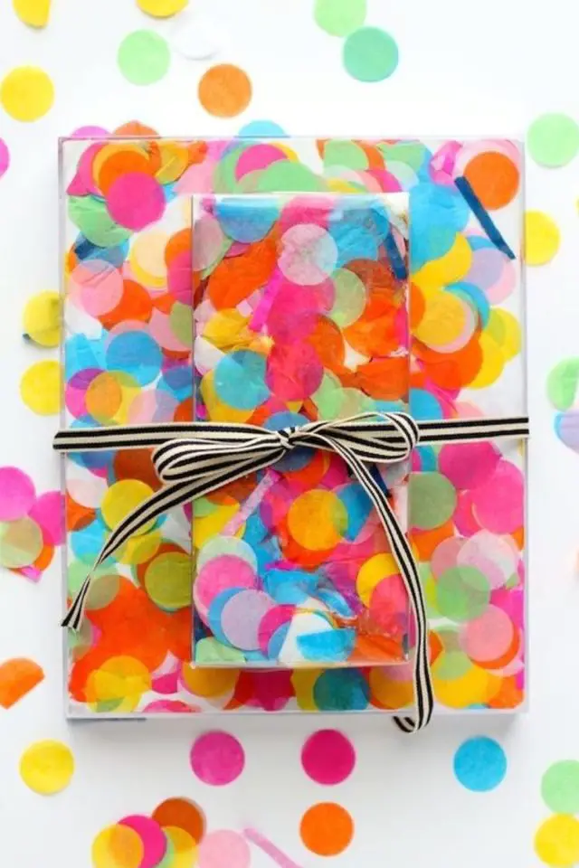 idees diy paquet cadeau original multicolore confetti papier de soie