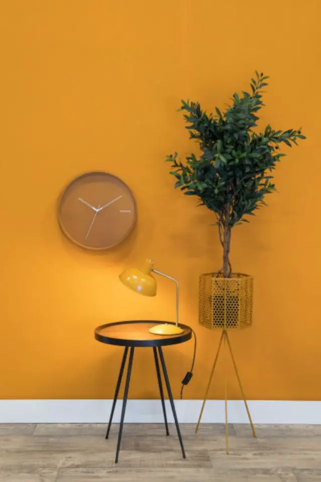 luminaire deco couleur Lampe à poser en métal esprit vintage bureau jaune