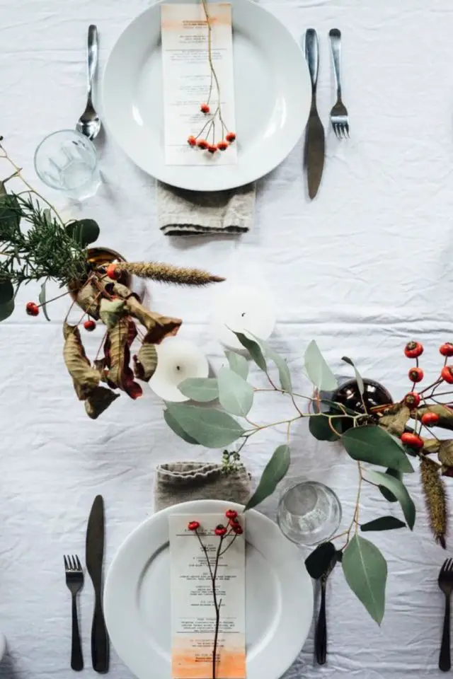 table de noel chic exemples nappe blanche vaisselle élégante minimaliste et épuré