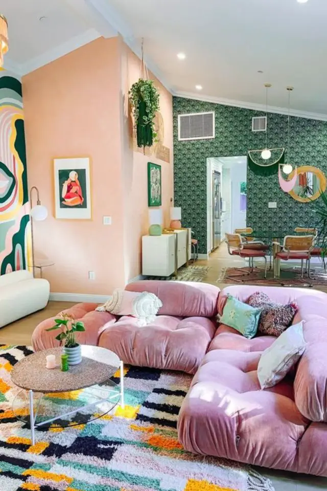 conseils choisir canape angle TOGO design rose moderne vintage salon séjour coloré