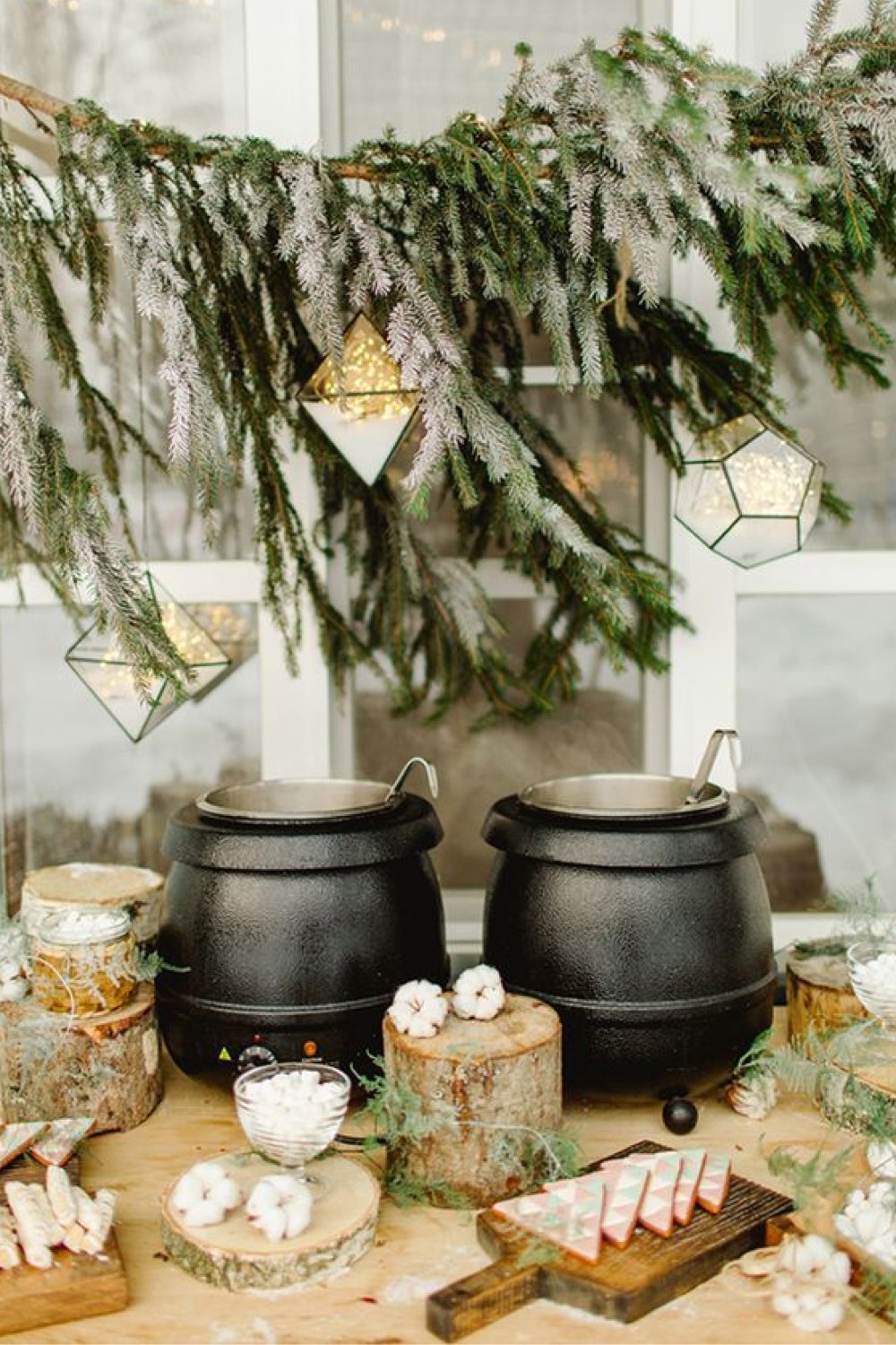idee decoration mariage hiver présentation buffet plat chaud soupe fromage cosy