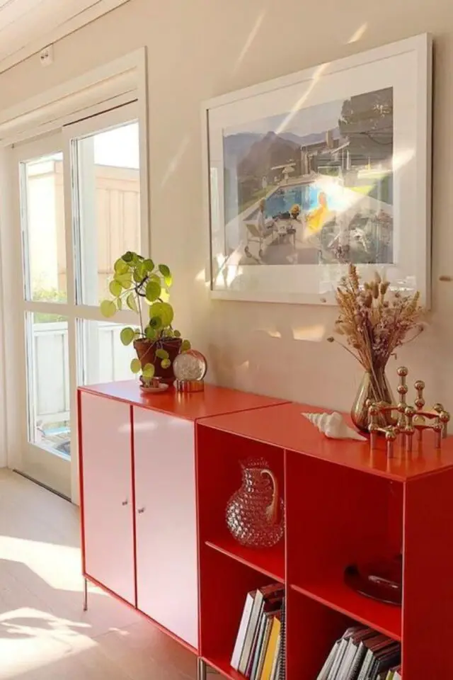 association couleur rose rouge decoration meuble moderne rouge porte rose buffet enfilade air rétro salle à manger