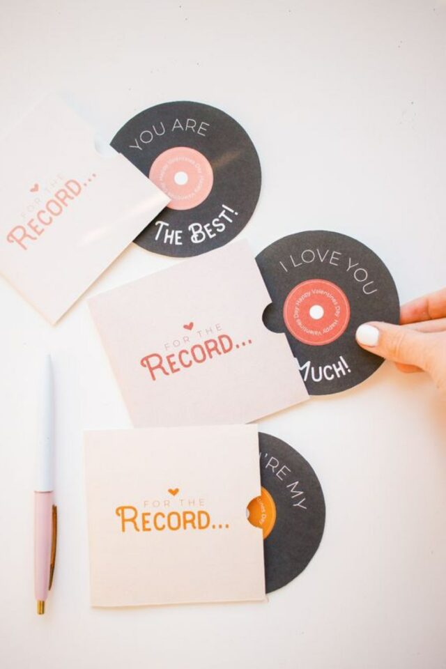 carte saint valentin a fabriquer passionné de musique vinyle message facile à faire papier coloré et posca