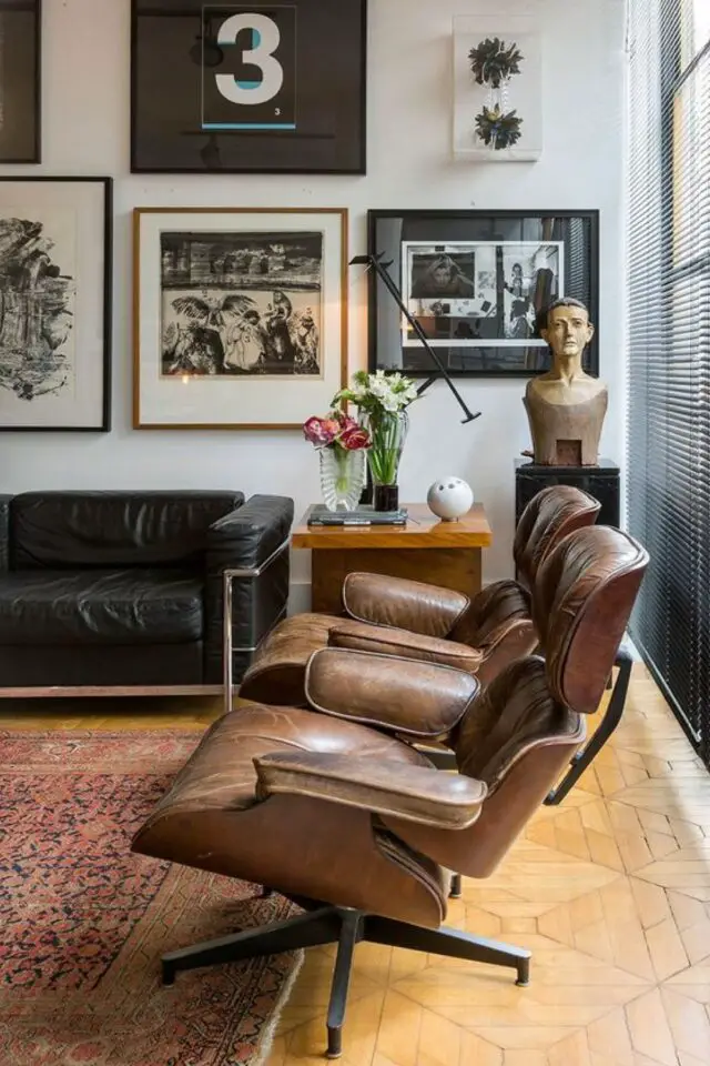 decoration masculine et slow living exemple fauteuil en cuir naturel marron vintage canapé noir buste ancien chiné