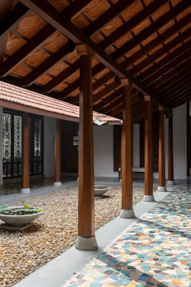 interieur art deco sri lanka extérieur patio balcon colonne en bois sol en mosaïque 