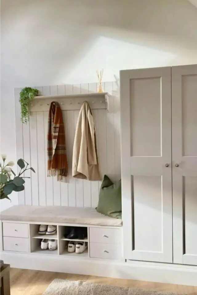 tout savoir meuble entree sur mesure bricolage lambris bois peint armoire banc