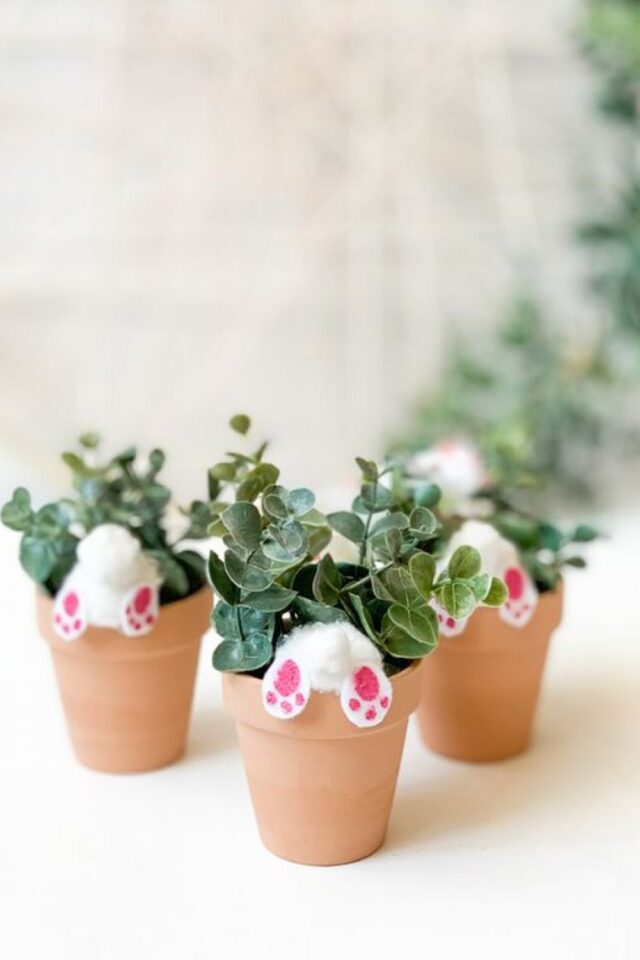 bricolage facile paques petit lapin mignon pot de fleurs taille miniature 