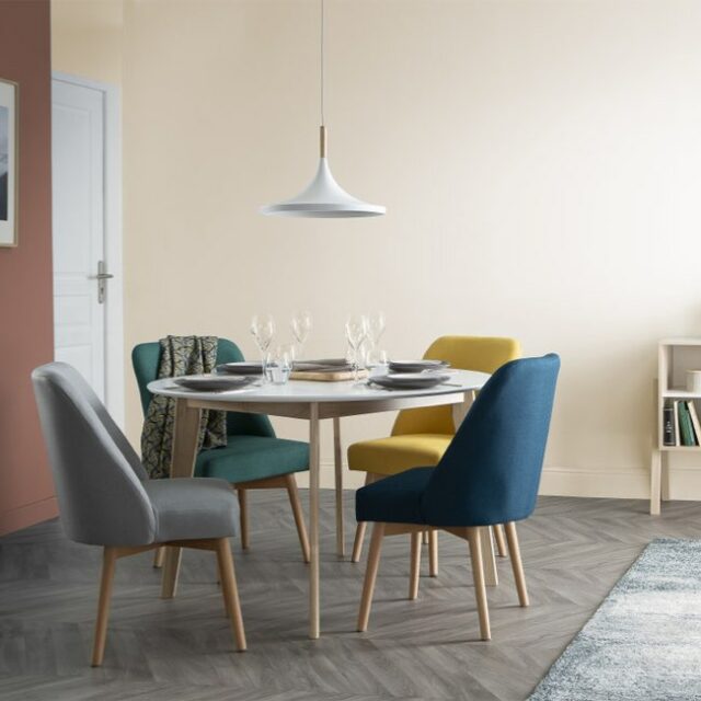 coin repas petite table en bois Table à manger scandinave ronde extensible blanc et bois L120-150 cm