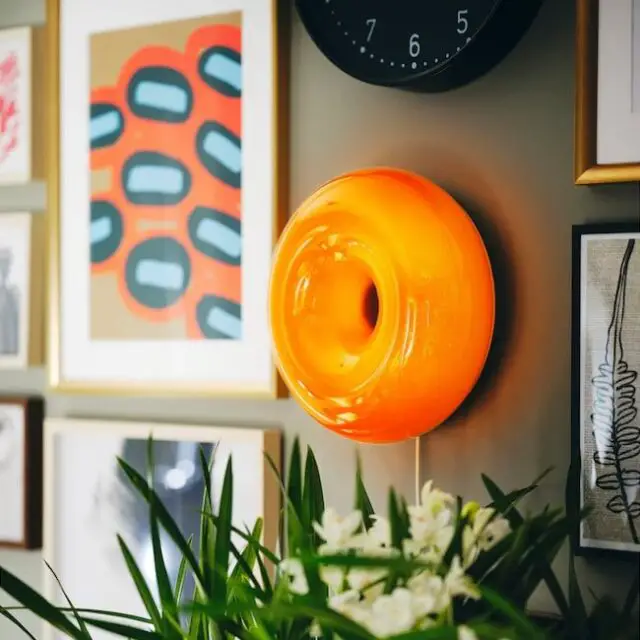 collection vintage ikea style annees 70 Lampe de table/applique LED, orange verre/rond VARMBLIXT