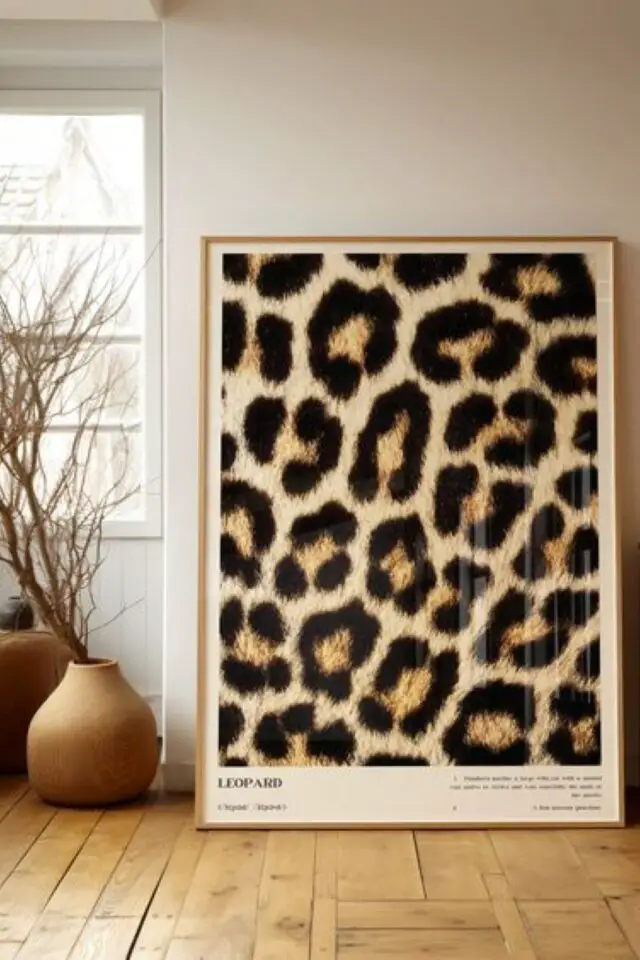 creer deco interieure originale et tendance grande affiche déco XXL imprimé léopard décor salon séjour