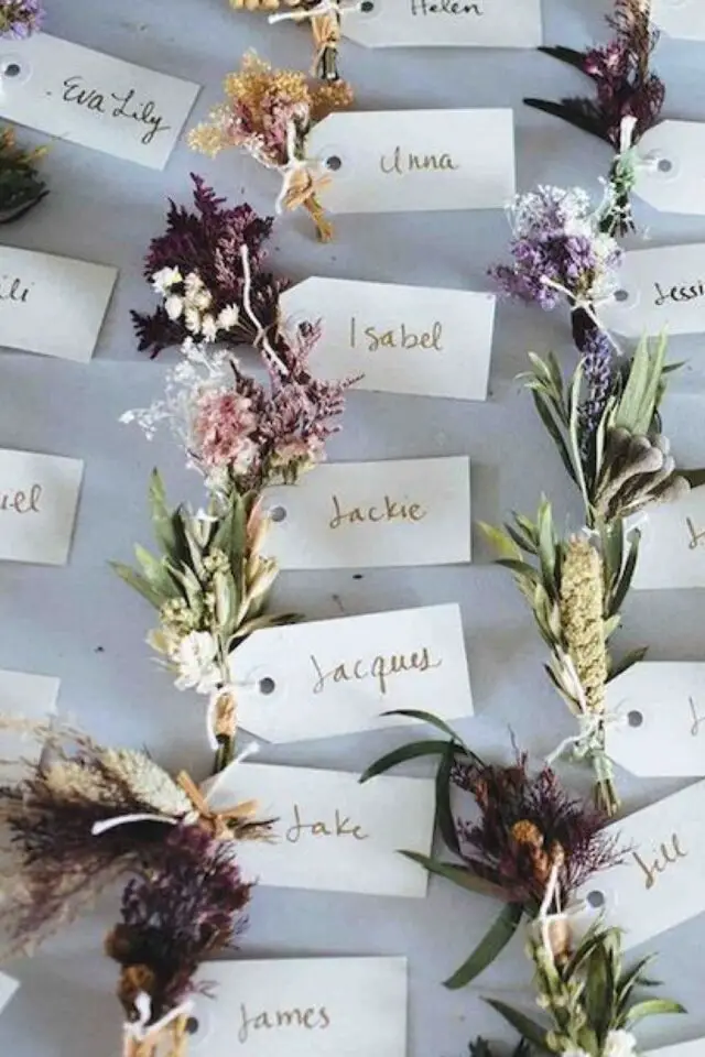 décoration de mariage au printemps déco table marque-place idée fleurs séchées facile à faire soi-même 