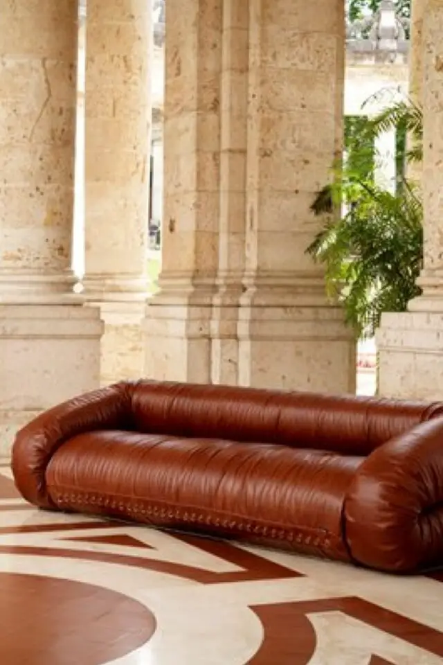 design culte annees 70 canape italien canapé-lit Amfibio 1971 cuir Alessandro Bechi 