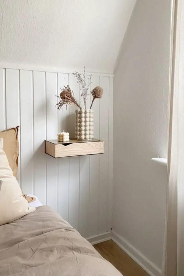 gain de place chambre chevet mural petit tiroir à accrocher au mur matériaux bois et métal