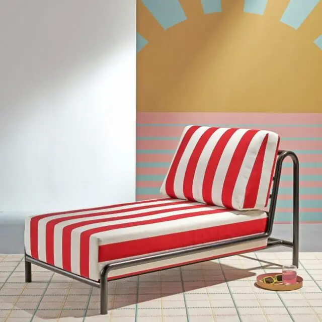 deco jardin couleur la redoute Méridienne métal acier rouge et blanche