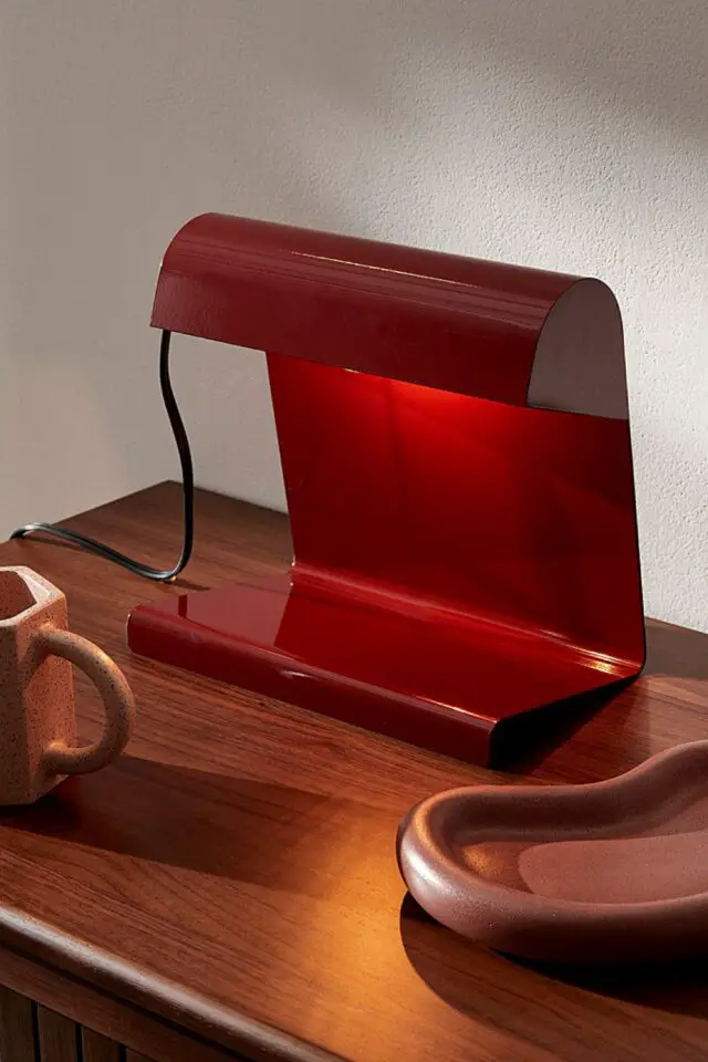 Jean Prouvé luminaire en métal lampe de bureau rouge design 