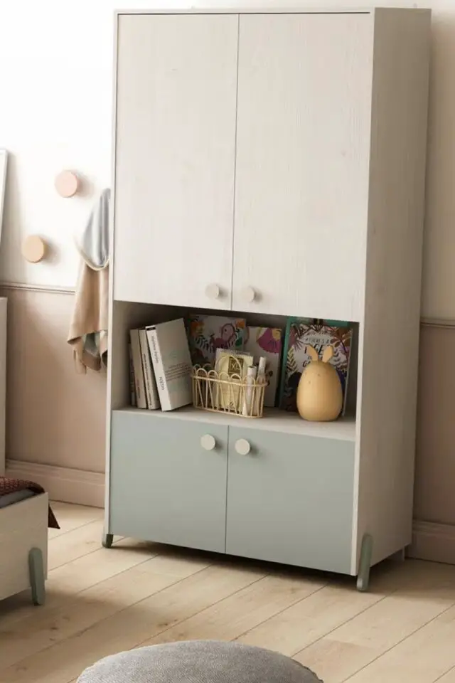 Armoire Enfant 4 Portes avec penderie, Décor bois et vert Armoire Enfant 4 Portes avec penderie, Décor bois et vert