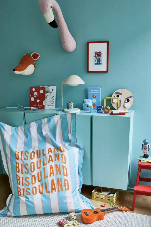 armoire deco chambre enfant meuble Ikea relooké en bleu petit espace moderne chambre garçon armoire deco chambre enfant meuble Ikea relooké en bleu petit espace moderne chambre garçon