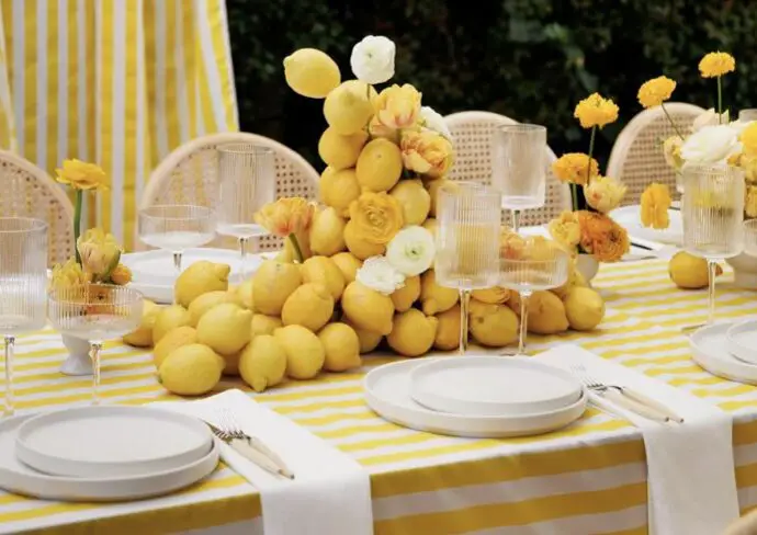 décoration mariage jaune exemple et inspiration décor de table fleur accessoires