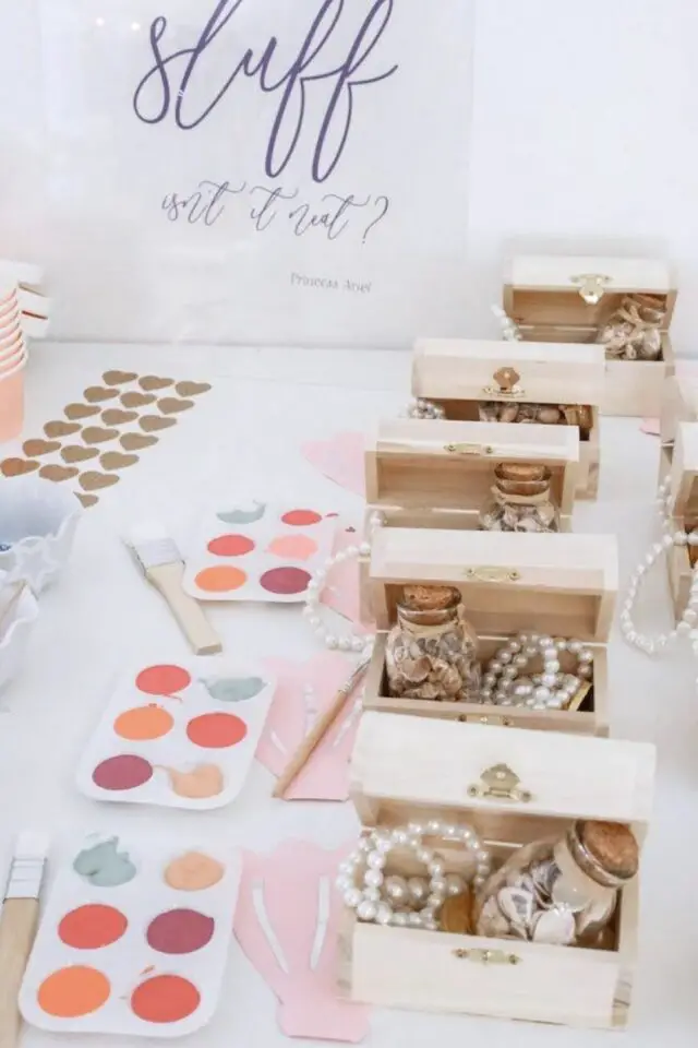 déco anniversaire thème princesse inspirations boites à bijoux à customiser activité ludique pour les enfants 