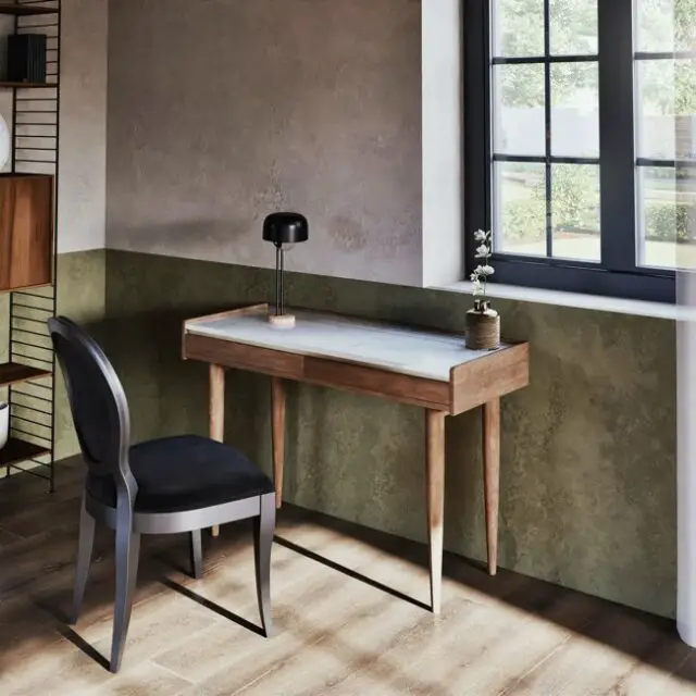 Bureau en acacia massif et marbre blanc