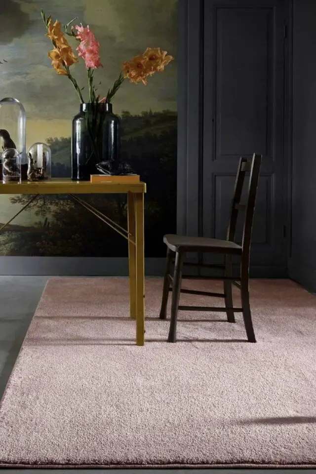 Tapis doux à poils ras rose poudré