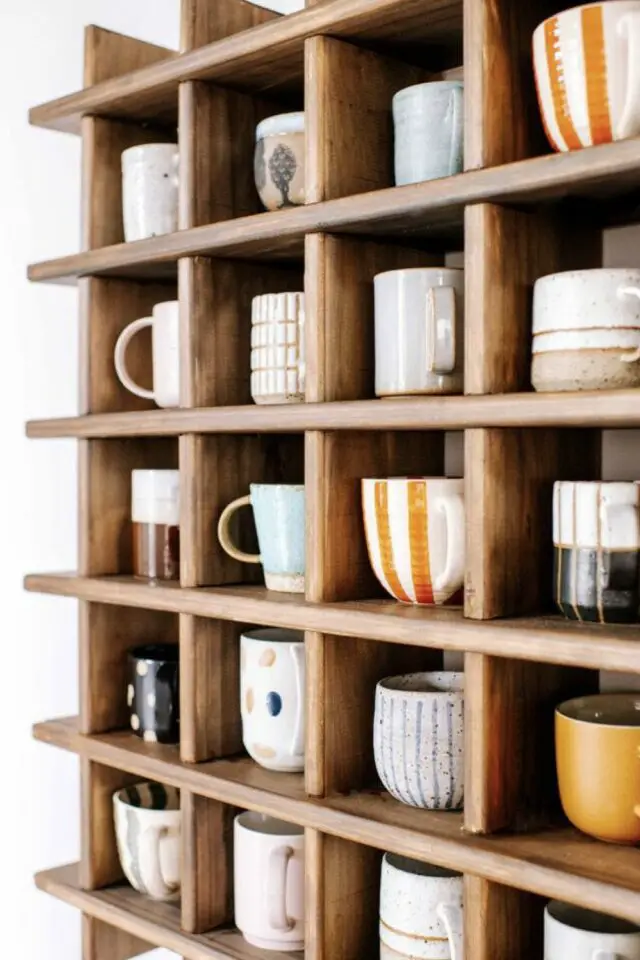 idée rangement mug et tasse cuisine porte-tasse en bois petit meuble mural élégant 
