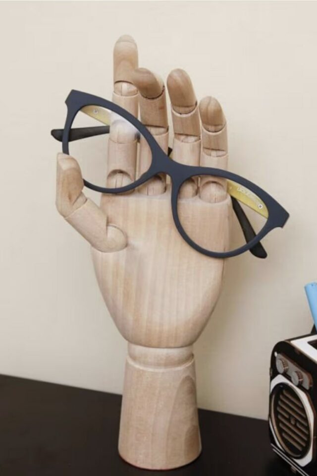 Support main en bois pour bijoux Support main en bois pour bijoux