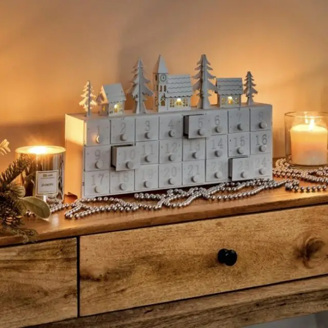 Décoration led calendrier de l'avent blanc muonio Décoration led calendrier de l'avent blanc muonio