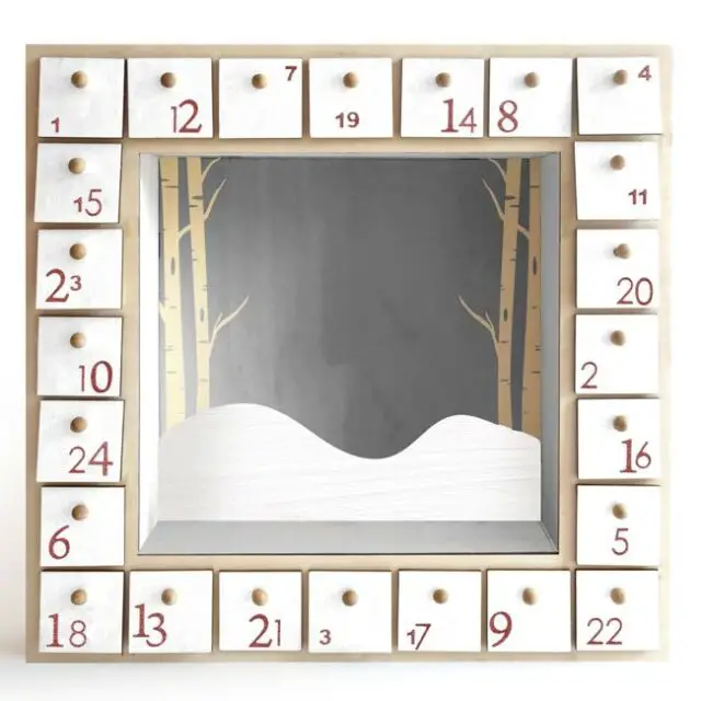Calendrier de l'Avent carré en bois 32 x 32 cm Calendrier de l'Avent carré en bois 32 x 32 cm