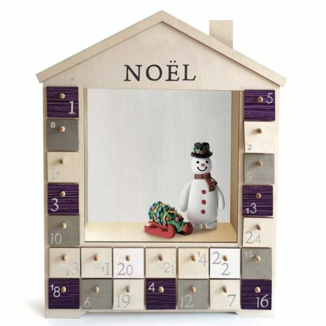 Calendrier de l'Avent maison en bois 48 x 38 cm Calendrier de l'Avent maison en bois 48 x 38 cm