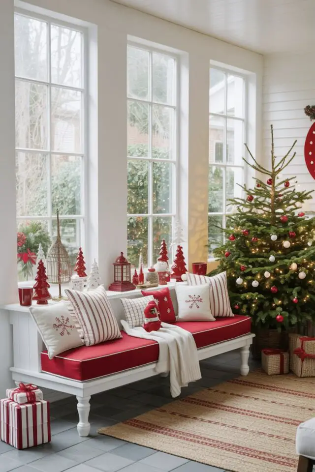 déco de Noël en rouge et blanc banquette coussin tapis sapin naturel esprit traditionnel déco de Noël en rouge et blanc banquette coussin tapis sapin naturel esprit traditionnel