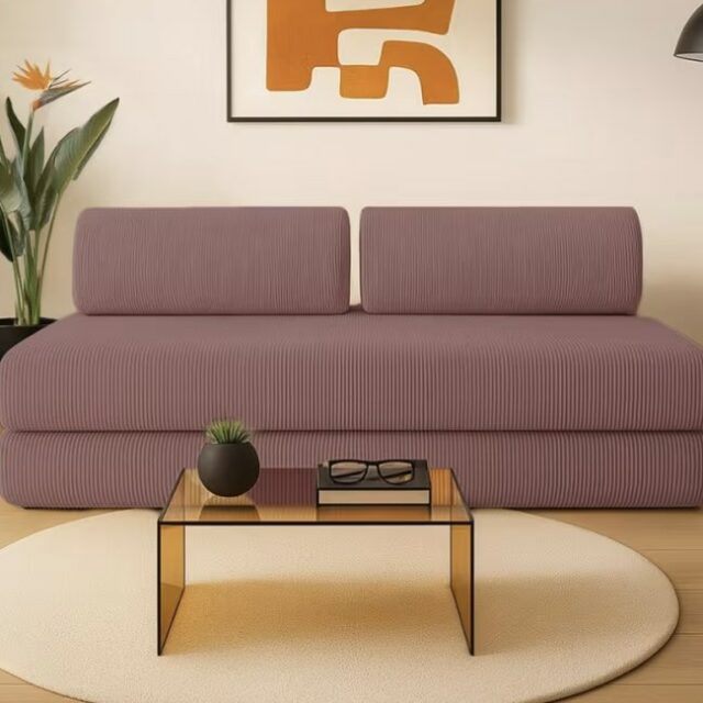 Canapé convertible et modulable 3 places en velours rose Canapé convertible et modulable 3 places en velours rose