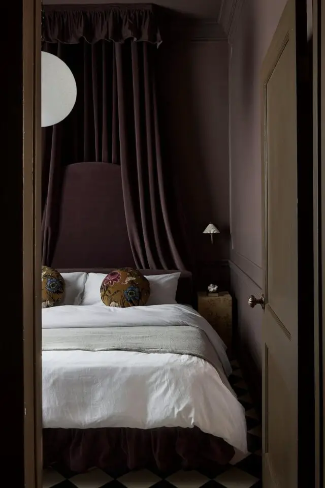 déco chambre tendances 2026 peinture monochrome color Drenching teinte terreuse élégante ton sur ton rideau ciel de lit déco chambre tendances 2026 peinture monochrome color Drenching teinte terreuse élégante ton sur ton rideau ciel de lit