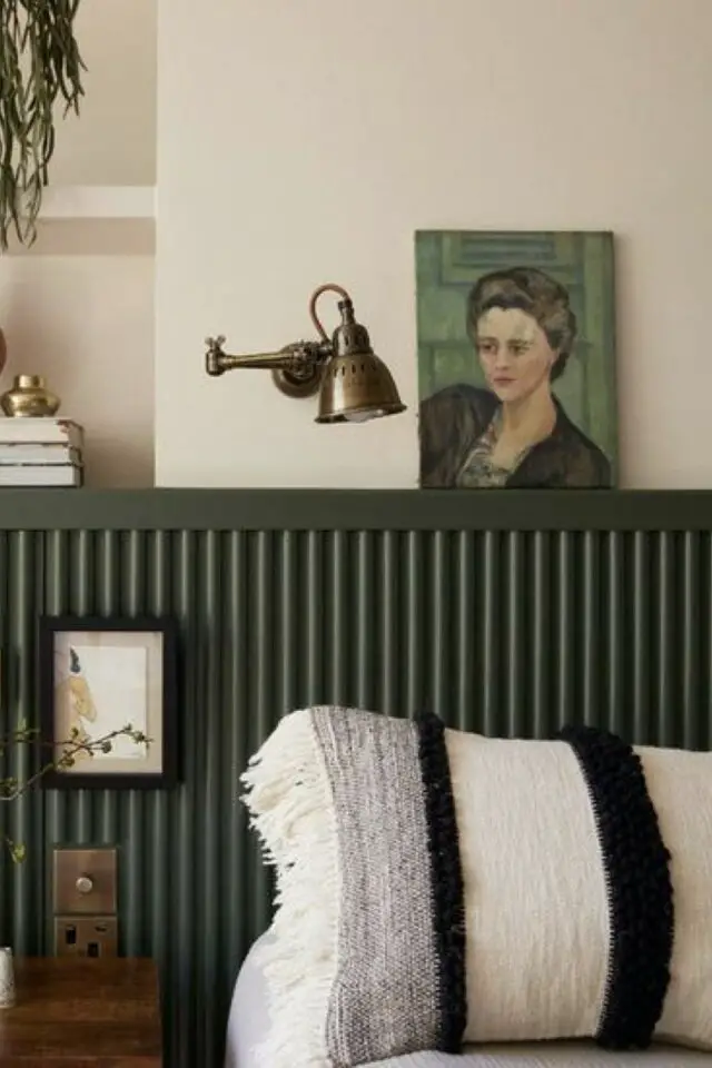 décoration chambre tendances 2026 soubassement texturé peint en vert élégant ondulé cannelé décoration chambre tendances 2026 soubassement texturé peint en vert élégant ondulé cannelé