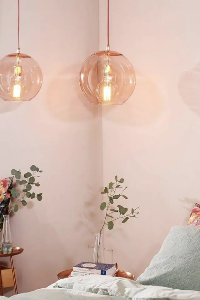 décoration chambre tendances 2026 suspension globe en verre alternative lampe de chevet décoration chambre tendances 2026 suspension globe en verre alternative lampe de chevet