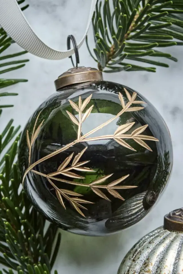 déco noël haut de gamme House Doctor Boule de sapin vert et or déco noël haut de gamme House Doctor Boule de sapin vert et or