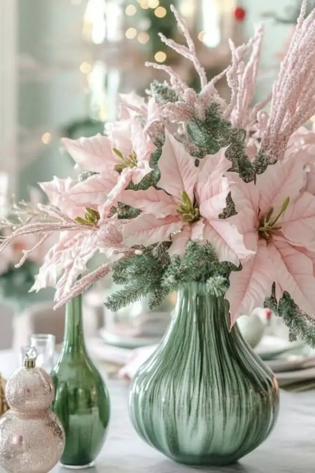 déco noël rose et verte vase et bouquet de fleurs idée table de fêtes 