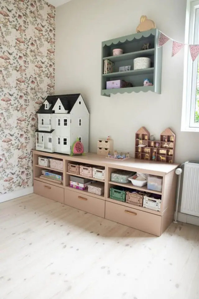 organisation petite salle de jeux meuble bas adapté taille enfant rangement facile organisation petite salle de jeux meuble bas adapté taille enfant rangement facile