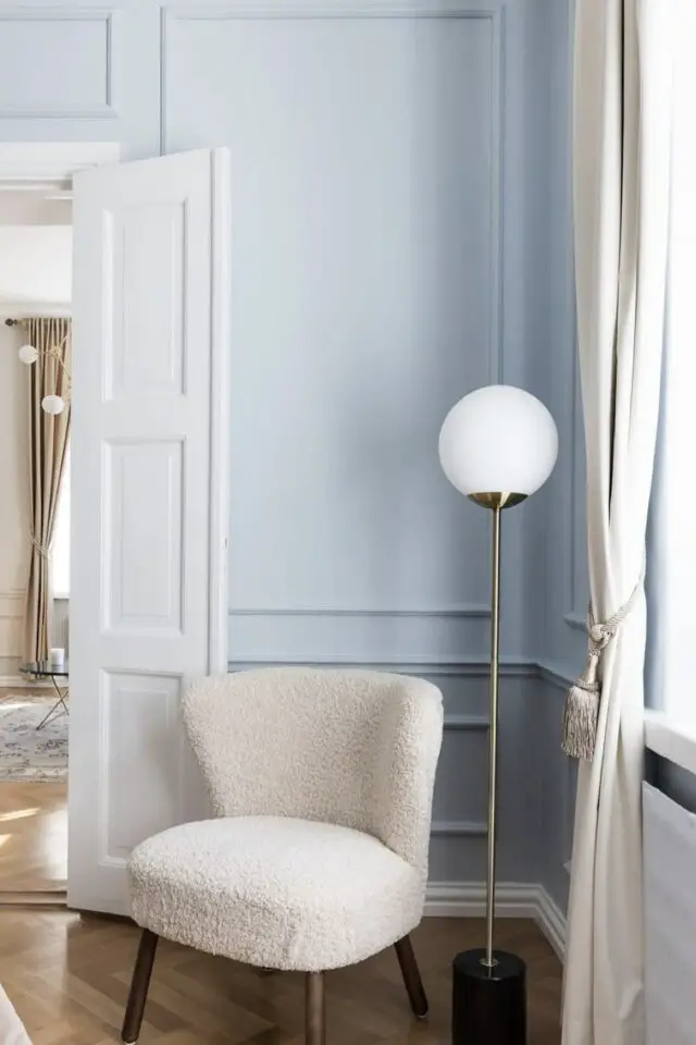 exemple intérieur bleu ciel peinture moulure ton sur ton élégant et lumineux intérieur chic exemple intérieur bleu ciel peinture moulure ton sur ton élégant et lumineux intérieur chic