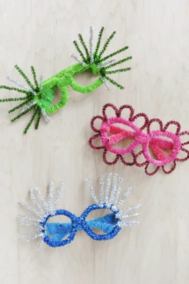 déco de nouvel an activité manuelle enfant lunettes de fêtes customisées cure-pire coloré déco de nouvel an activité manuelle enfant lunettes de fêtes customisées cure-pire coloré