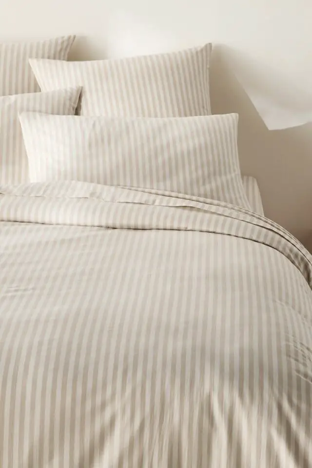 Housse de couette en coton fines rayures beige et blanches