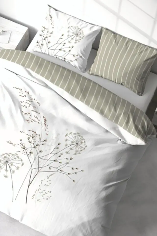 Parure de lit 3 pièces à fleurs verso rayures 240x220 cm