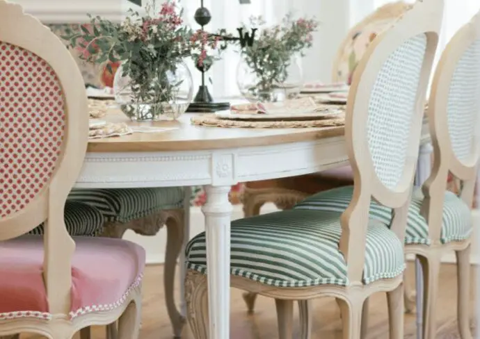 relooking chaise tissu a copier idée originale méthode DIY