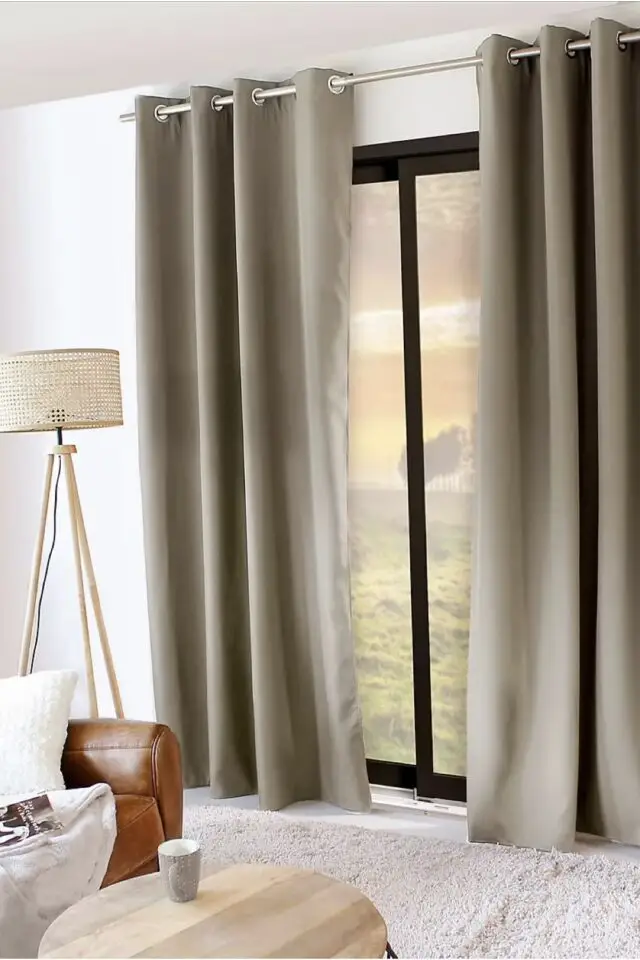 Rideau thermique en microfibre doublée couleur naturel Rideau thermique en microfibre doublée couleur naturel