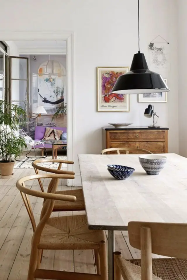 salle à manger en bois déco chaises coordonnées ambiance harmonieuse moderne chic 