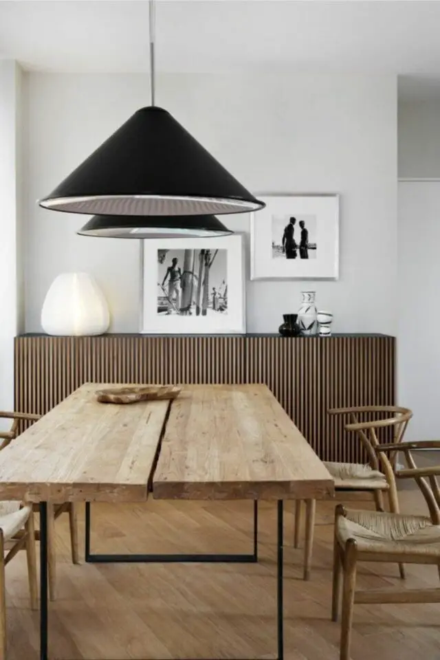 salle à manger bois style moderne buffet texturé table originale et simple décor neutre épuré 